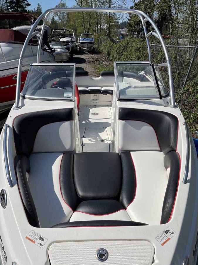 Wakeboard Boat Seating