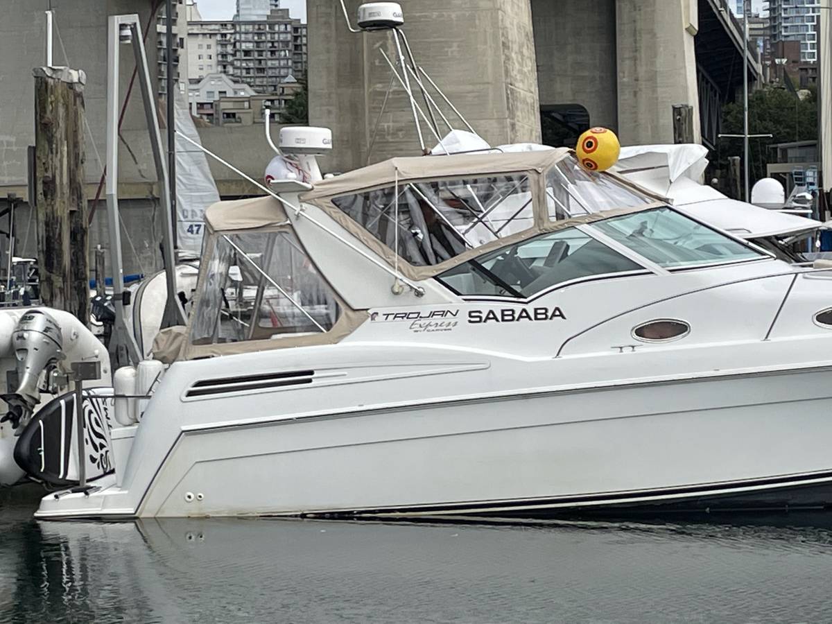 Boat Bimini & Enclosure